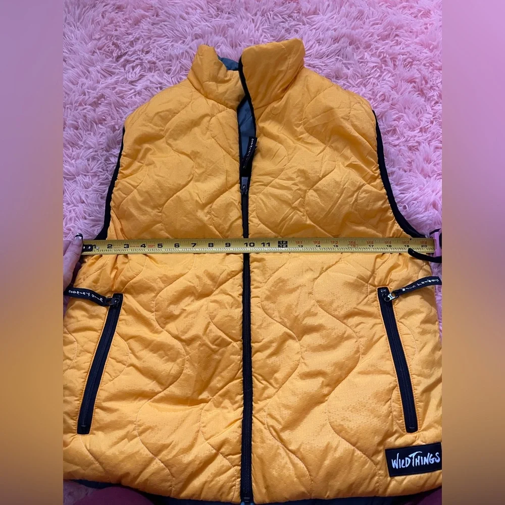Wild Things Reversible Puffer Vest Yellow Gray Made USA Men’s S